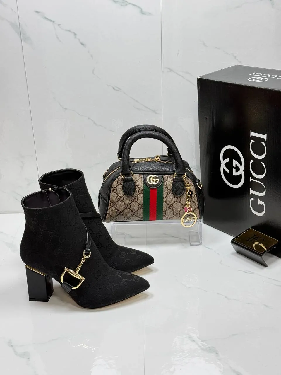 Gucci çanta ve ayakkabı 11